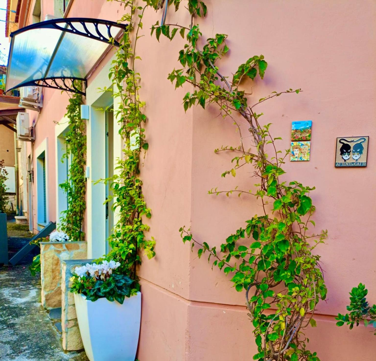 Taormina Center Private Apartments By Fragranza Di Sicilia Εξωτερικό φωτογραφία